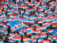 Foto: "Banderas" Barra: La Banda del Parque • Club: Nacional