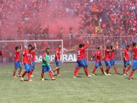 Foto: Barra: La Banda del Rojo • Club: Municipal