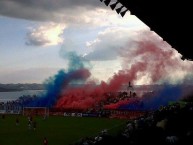 Foto: "En el Julian Tesucun PETEN" Barra: La Banda del Rojo • Club: Municipal