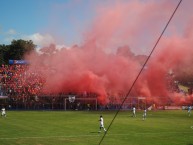 Foto: "U5C" Barra: La Banda del Rojo • Club: Municipal