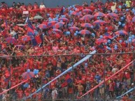 Foto: "DE VISITA" Barra: La Banda del Rojo • Club: Municipal