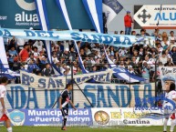 Foto: Barra: La Banda Del Sandia • Club: Guillermo Brown