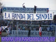 Foto: Barra: La Banda Del Sandia • Club: Guillermo Brown