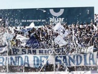 Foto: Barra: La Banda Del Sandia • Club: Guillermo Brown