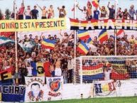 Foto: Barra: La Banda del Tricolor • Club: Colegiales • País: Argentina