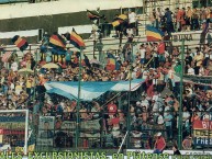 Foto: "contra excursio, en platense, año 2007" Barra: La Banda del Tricolor &bull; Club: Colegiales