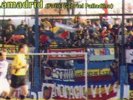 Foto: "En Lamadrid, año 2005" Barra: La Banda del Tricolor • Club: Colegiales • País: Argentina