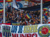 Foto: Barra: La Banda del Tricolor &bull; Club: Colegiales