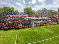 Foto: Barra: La Banda del Tricolor &bull; Club: Colegiales