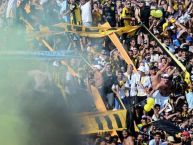 Foto: Barra: La Banda Monstruo • Club: Almirante Brown