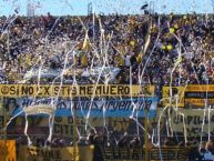 Foto: Barra: La Banda Monstruo • Club: Almirante Brown