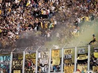 Foto: "En Nuñez" Barra: La Banda Monstruo • Club: Almirante Brown