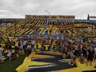 Foto: "LA BARRA DE BROWN" Barra: La Banda Monstruo • Club: Almirante Brown