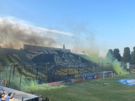 Foto: "En el Fragata Sarmiento" Barra: La Banda Monstruo &bull; Club: Almirante Brown &bull; País: Argentina