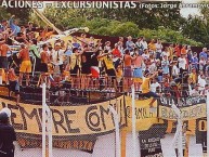 Foto: "contra excursio, año 2004" Barra: La Barra de Agronomia &bull; Club: Club Comunicaciones