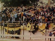 Foto: "contra lamadrid, año 2001" Barra: La Barra de Agronomia &bull; Club: Club Comunicaciones