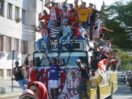 Foto: Barra: La Barra de la Bomba &bull; Club: Unión de Santa Fe &bull; País: Argentina