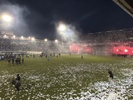 Foto: "bengalas" Barra: La Barra de los Trapos &bull; Club: Atlético de Rafaela