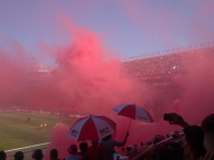 Foto: Barra: La Barra del Rojo • Club: Independiente