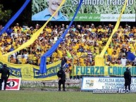 Foto: Barra: La Fiel Amarilla • Club: Once Municipal