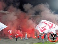 Foto: Barra: La Guardia Albi Roja Sur • Club: Independiente Santa Fe