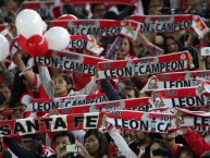 Foto: "Final Copa Sudamerica 09/12/2015" Barra: La Guardia Albi Roja Sur • Club: Independiente Santa Fe