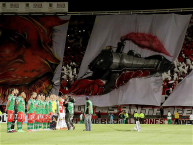 Foto: "Final Copa Sudamerica 09/12/2015" Barra: La Guardia Albi Roja Sur • Club: Independiente Santa Fe