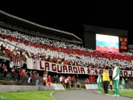 Foto: Barra: La Guardia Albi Roja Sur • Club: Independiente Santa Fe • País: Colombia