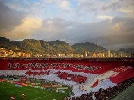 Foto: Barra: La Guardia Albi Roja Sur • Club: Independiente Santa Fe