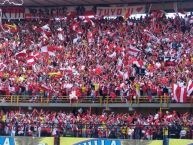 Foto: Barra: La Guardia Albi Roja Sur • Club: Independiente Santa Fe • País: Colombia