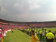 Foto: Barra: La Guardia Albi Roja Sur • Club: Independiente Santa Fe • País: Colombia