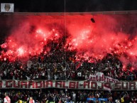 Foto: Barra: La Guardia Albi Roja Sur • Club: Independiente Santa Fe • País: Colombia