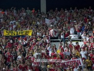 Foto: "LGARS en Ibagué" Barra: La Guardia Albi Roja Sur • Club: Independiente Santa Fe • País: Colombia