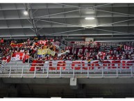 Foto: "LGARS en Brasil" Barra: La Guardia Albi Roja Sur • Club: Independiente Santa Fe • País: Colombia