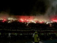 Foto: "BENGALAZO NOVENA ESTRELLA 2016" Barra: La Guardia Albi Roja Sur • Club: Independiente Santa Fe • País: Colombia