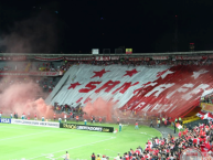 Foto: Barra: La Guardia Albi Roja Sur • Club: Independiente Santa Fe • País: Colombia