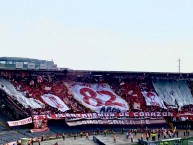 Foto: "82 Años del Club Independiente Santa Fe." Barra: La Guardia Albi Roja Sur • Club: Independiente Santa Fe • País: Colombia