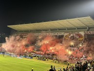 Foto: "En Tunja contra Boyacá Chicó" Barra: La Guardia Albi Roja Sur • Club: Independiente Santa Fe • País: Colombia