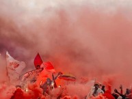 Foto: Barra: La Guardia Albi Roja Sur • Club: Independiente Santa Fe • País: Colombia