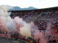 Foto: Barra: La Guardia Albi Roja Sur • Club: Independiente Santa Fe