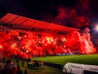 Foto: "Copando Tunja" Barra: La Guardia Albi Roja Sur &bull; Club: Independiente Santa Fe