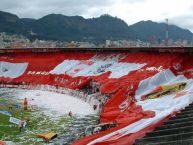 Foto: Barra: La Guardia Albi Roja Sur • Club: Independiente Santa Fe • País: Colombia