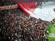 Foto: Barra: La Guardia Albi Roja Sur • Club: Independiente Santa Fe • País: Colombia