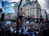 Foto: "Festejos Copa Sudamericana 2024" Barra: La Guardia Imperial • Club: Racing Club • País: Argentina