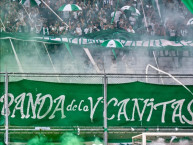 Foto: Barra: La Guardia Puyutana &bull; Club: Sportivo Desamparados &bull; País: Argentina