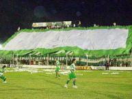 Foto: Barra: La Guardia Puyutana • Club: Sportivo Desamparados