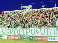 Foto: Barra: La Guardia Puyutana • Club: Sportivo Desamparados