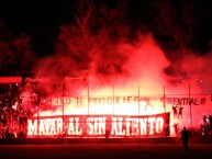 Foto: "Banderazo 21/10/16 Matar al sin aliento" Barra: La Hinchada Más Popular • Club: Newell's Old Boys