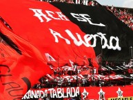 Foto: "ACA SE ALIENTA" Barra: La Hinchada Más Popular • Club: Newell's Old Boys • País: Argentina