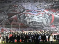 Foto: "NOSOTROS ESTAMOS MAS ALLA DE TODO" Barra: La Hinchada Más Popular • Club: Newell's Old Boys